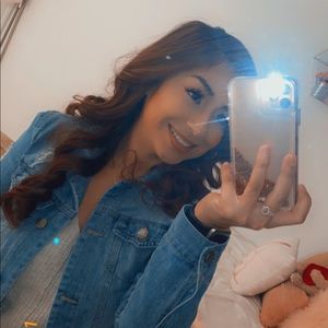 Meet your Posher, Aylin